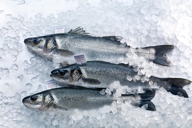 An Unforgettable Day With Fish, Wine and Olive Oil Tasting - What the boat visit adds