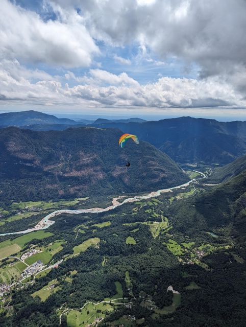 Bovec: Tandem paragliding in Julian Alps - Kuk: two wind options and views toward the sea
