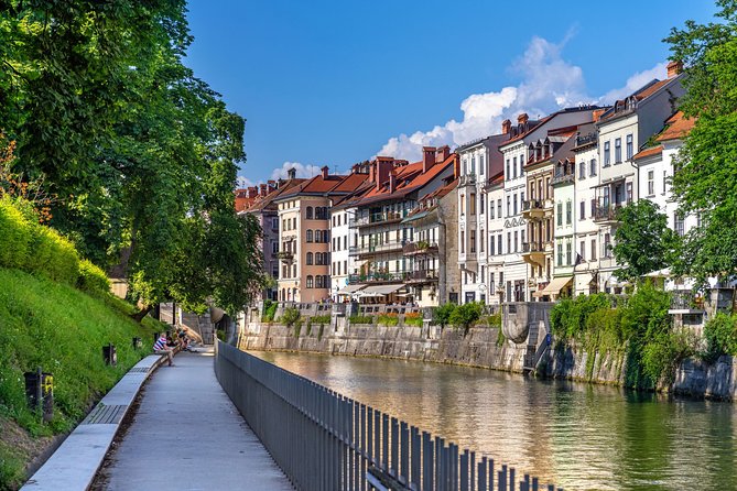 Exploring Ljubljana by Bicycle - How the guide shapes the experience