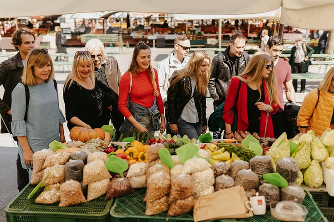Food & Wine Tour Ljubljana - Local Foodie Adventure in Slovenia - The vegetarian question and the honey stop