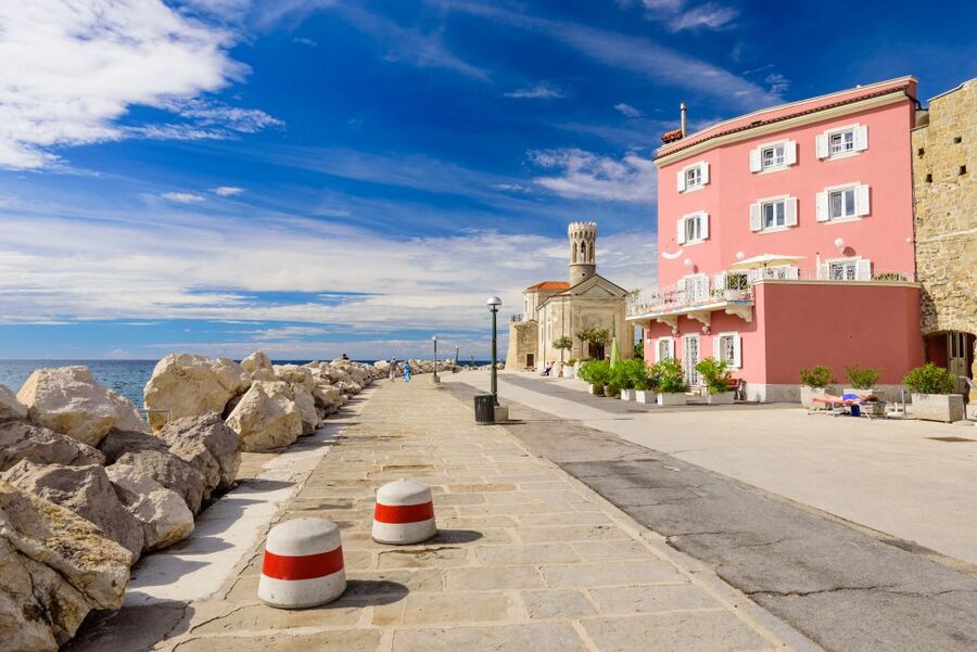 From Ljubljana: Lipica Stud Farm and Piran Full-Day Tour - Starting in central Ljubljana