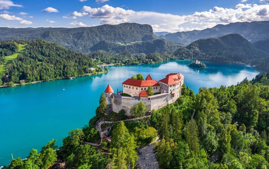 From Ljubljana: Postojna Cave, Predjama Castle and Lake Bled - Postojna Cave: Slovenia underground