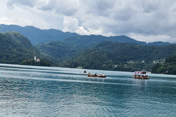 From Ljubljana to lake Bled - Slovenia Tourist Taxi - Leaving Ljubljana with your own pickup plan