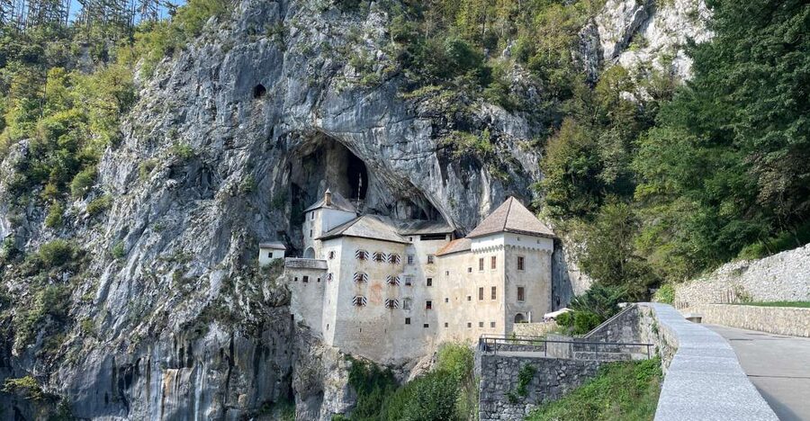From Zagreb: Ljubljana, Postojna Cave & Predjama with Ticket - Key points at a glance