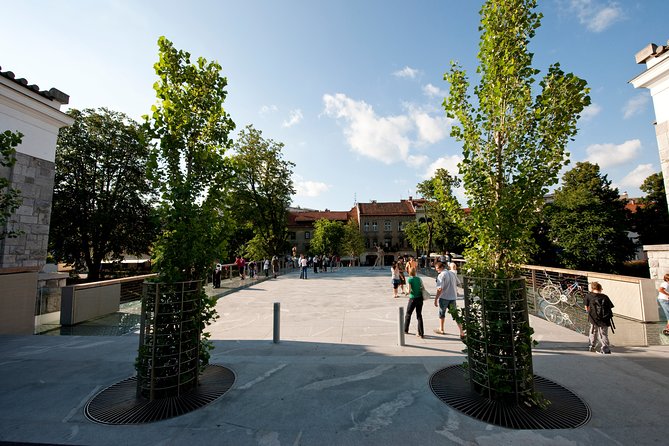 Guided Walk and Funicular Ride to Ljubljana Castle - Starting at the Tourist Information Center