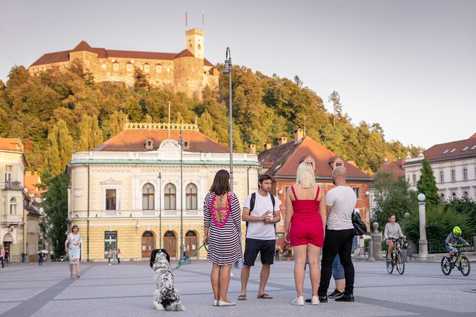 Historic Ljubljana Tour with Ljubljana Castle included - Plečnik’s library and the French Revolution Square