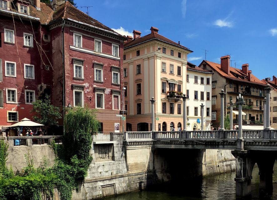 Ljubljana and Ljubljana Castle Sightseeing Tour - Meeting Ljubljana’s Dragon at Dragon Bridge