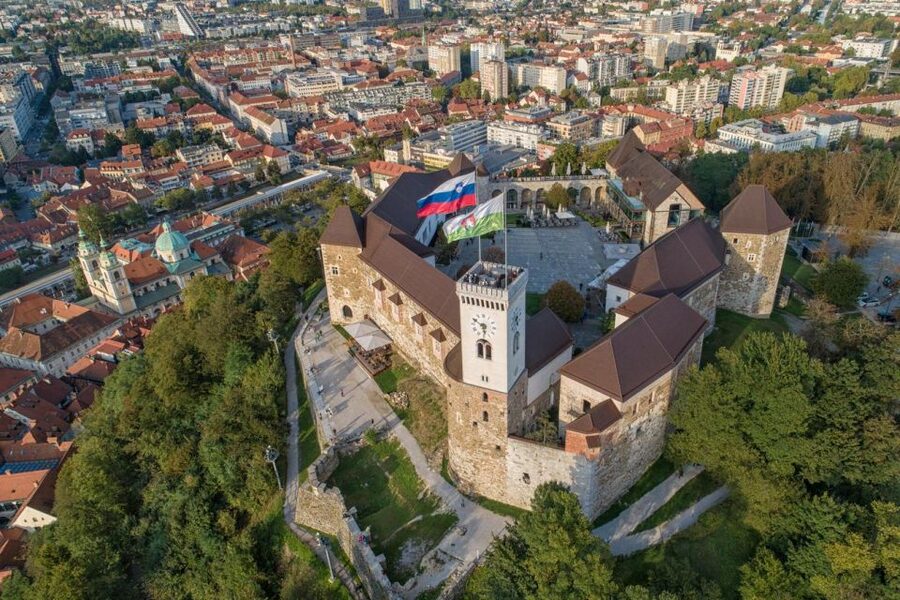 Ljubljana: Castle Entry Ticket with Optional Funicular Ride - The viewing tower is the clear highlight
