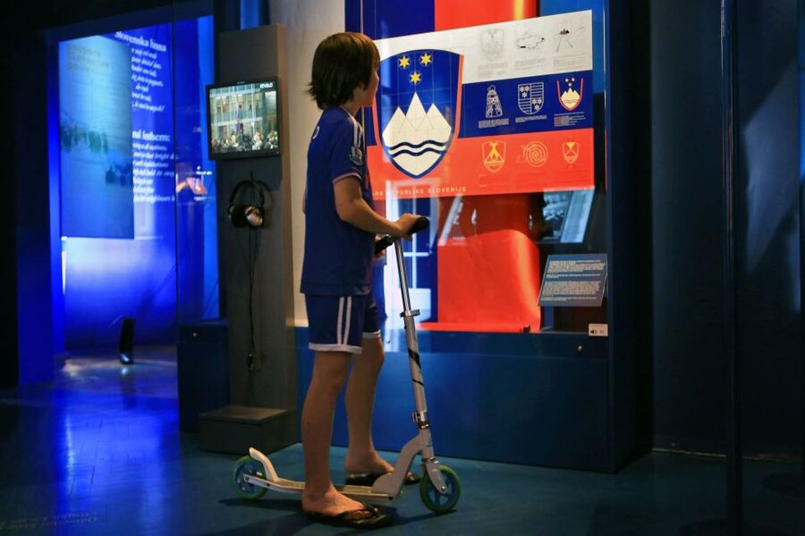 Ljubljana: City Card - Rent a bicycle for four hours