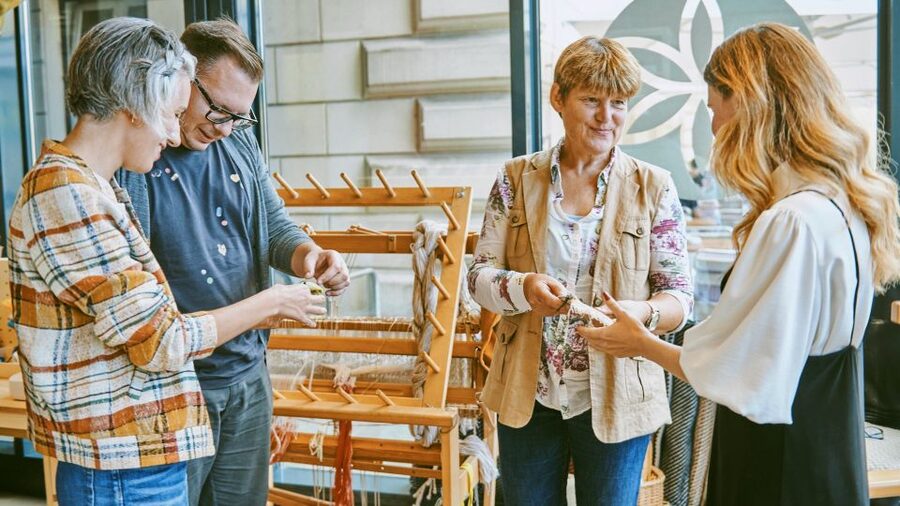 Ljubljana: Interactive Workshop with Experienced Weaver - Your first steps at the loom