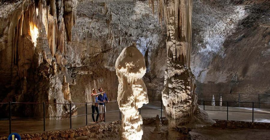 Ljubljana: Postojna Cave and Predjama Castle Tour - The main advantages and drawbacks