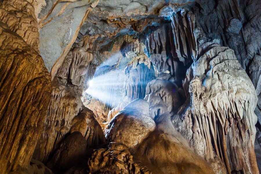 Ljubljana: Postojna Cave & Predjama Castle Tickets and Tour - Postojna Cave and the underground train