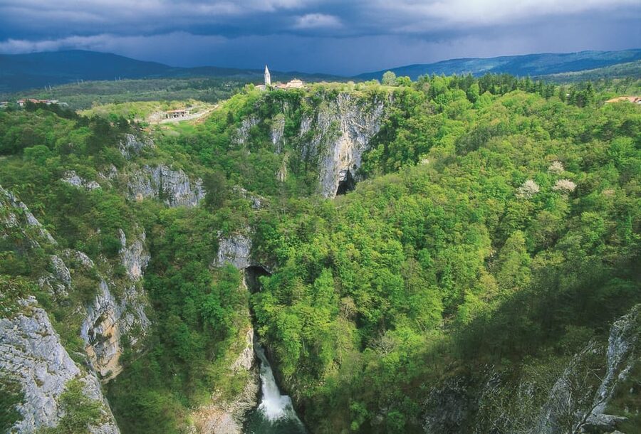 Ljubljana: UNESCO-Listed Škocjan Caves and Piran Day Trip - Four hours in Piran, including a guided orientation