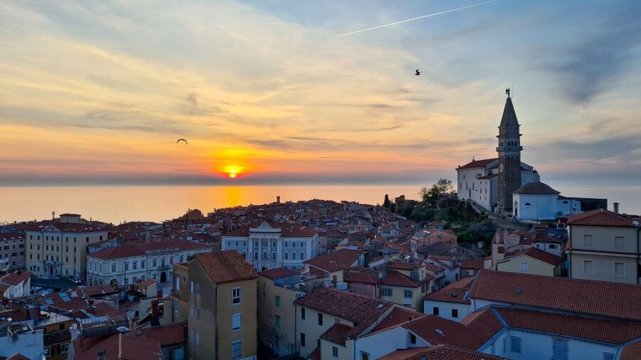 Piran: Bike Rental with Map, Helmet, Water bottle and Lock - Bikes, helmets, and rider comfort