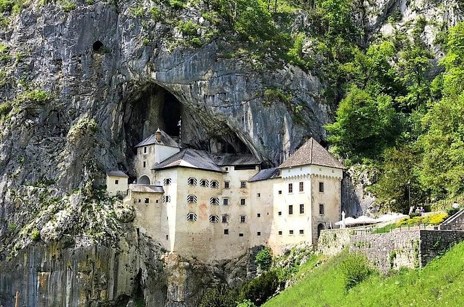 Postojna Cave and Predjama Castle Trip including entry tickets - What the castle adds to the day