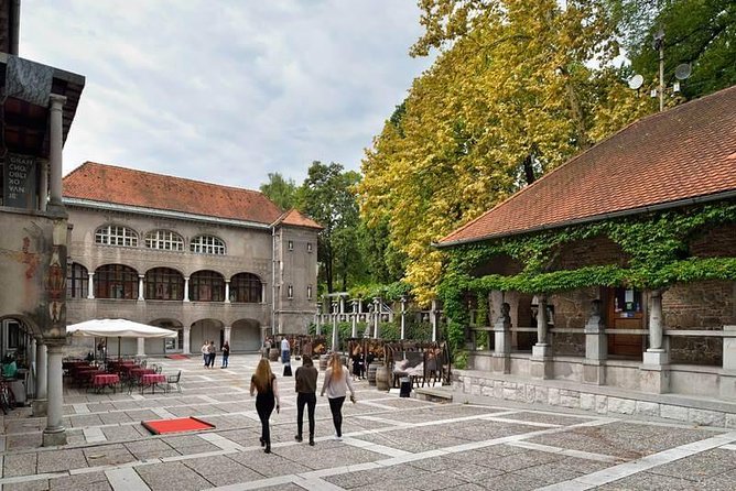 Private city tour of Ljubljana. 4 hours with a friendly and fun local guide. - Starting at Preseren Square and Triple Bridge