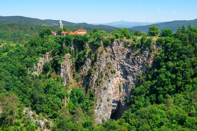 Private Postojna Cave & Predjama Castle Tour from Ljubljana - Timing, weather, and cancellation details