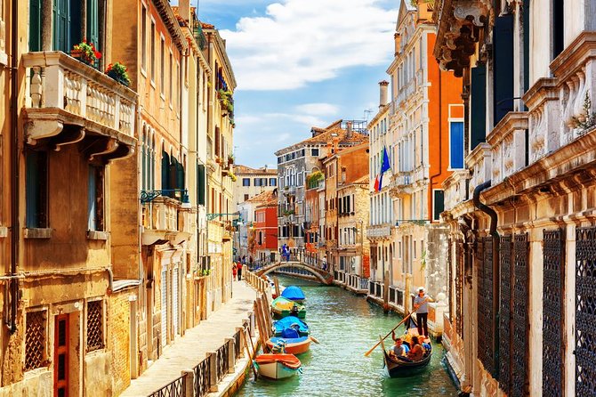 Private tour of Venice from Ljubljana - Taking the water bus without the usual confusion
