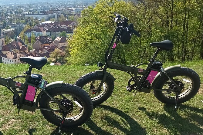 Rent Electric Bike - Taking breaks instead of racing through the city