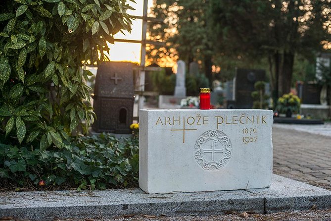 The Deadly Walk - Ljubljana Cemetery Tour - A private tour for up to seven people