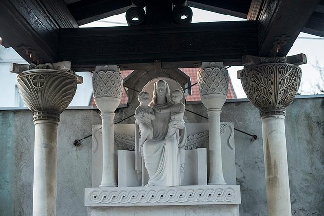 The Deadly Walk - Ljubljana Cemetery Tour - How this compares with a standard city tour