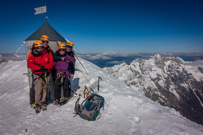 Triglav winter edition - The morning climb to Triglav’s summit