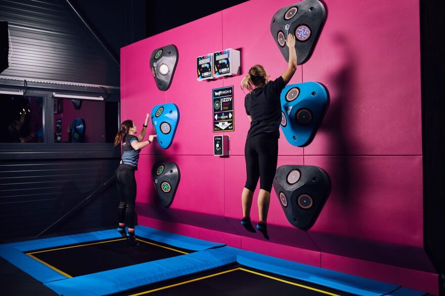 Woop! Fun park with 21 attractions - The 43-route interactive climbing area
