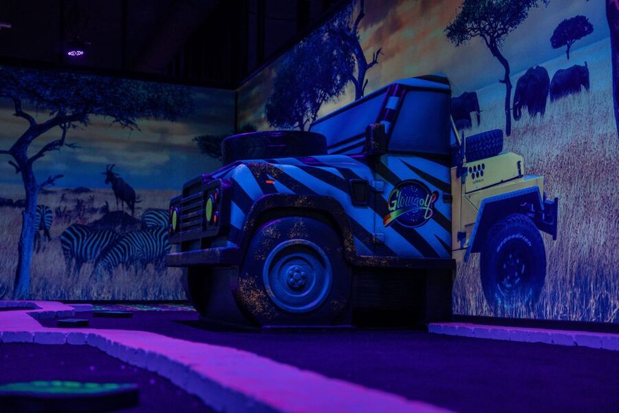 Woop! Glow golf: Ljubljana Btc City - What happens from the first hole to the last